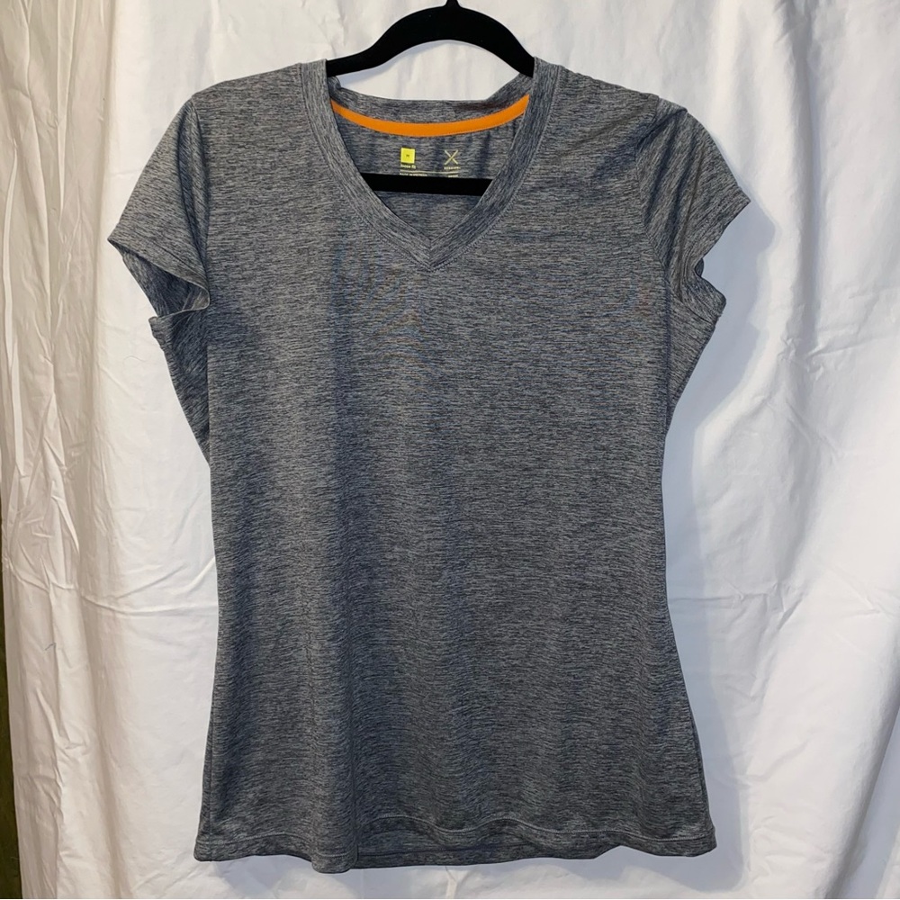 Xersion workout shirt